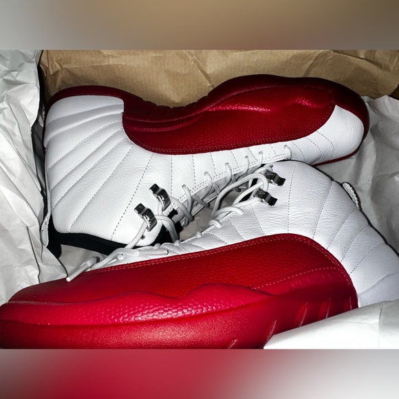 Retro Cherry 12s dead stock! fresh dead Js! Lol - Picture 5 of 10